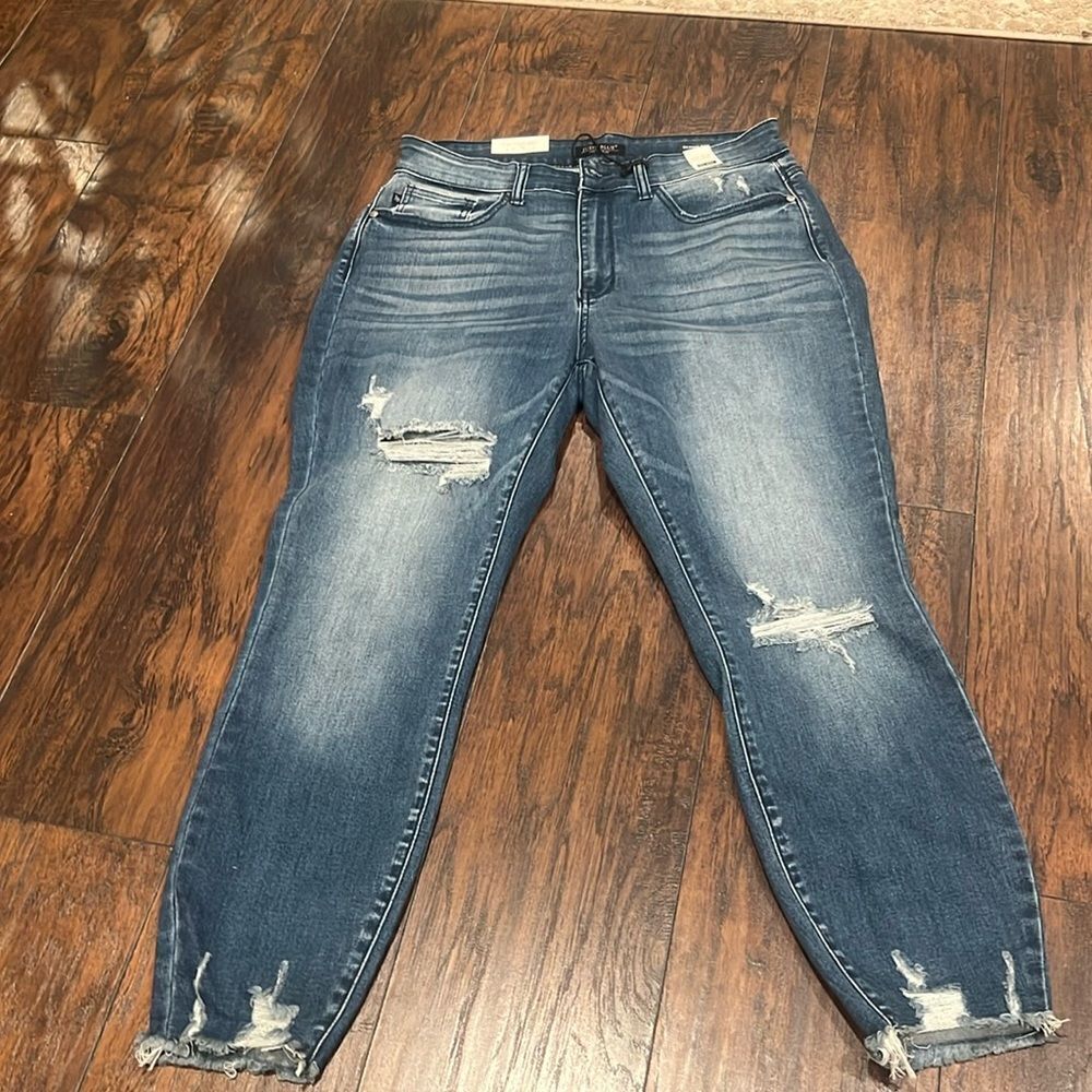 Judy Blue high waist skinny fit distressed jeans raw hem size 14w NWT